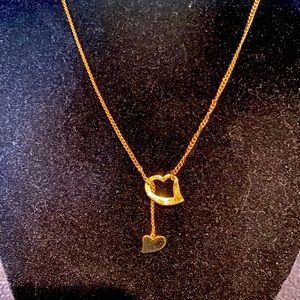 Fabulous little necklace Avon costume jewelry